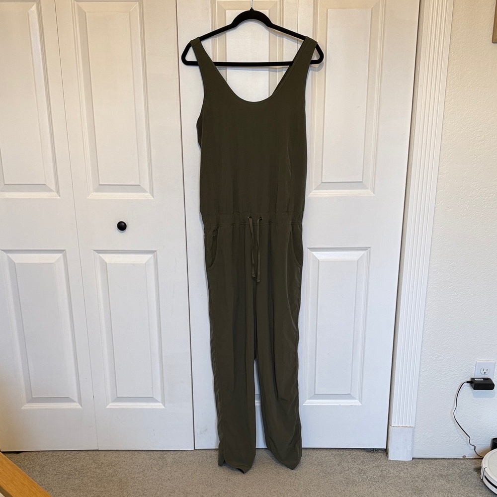 Patagonia Women’s Olive Green Sleeveless Romper/Jumpsuit